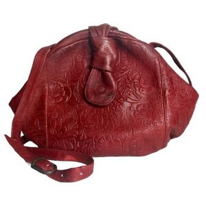 Vtg Y2K Boho Red Embossed Leather Crossbody Slouchy Distressed Soft Bag